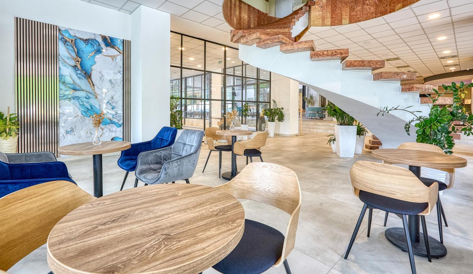 Hotel Szieszta Sopron Esterno foto